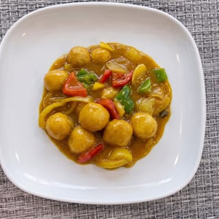 Curry Fish Balls / 咖喱魚蛋