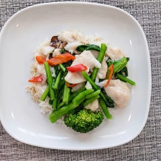 Beef Brisket with Vegetable on Rice / 時菜牛腩飯