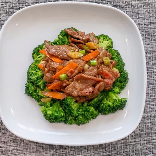 Beef with Broccoli / 西蘭牛肉.