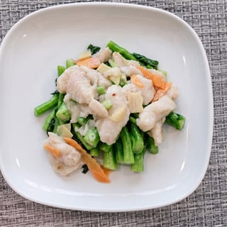 Fish Fillet with Tender Greens / 菜遠班片