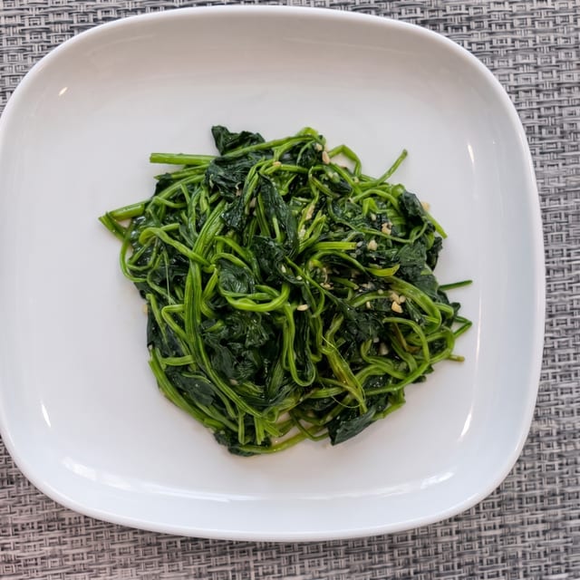 Sauteed Spinach / 清炒菠菜.