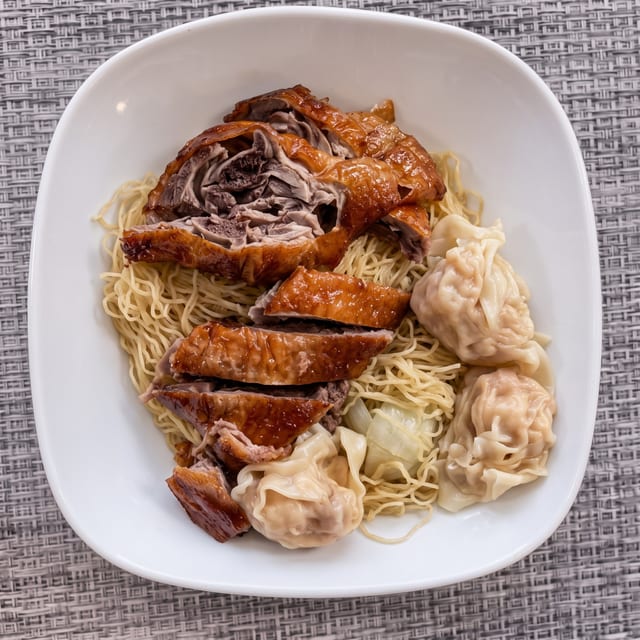 Roast Duck with Noodles in Soup / 燒鴨湯面.