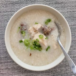 Congee with Pork & Preserved Egg / 皮蛋瘦肉粥
