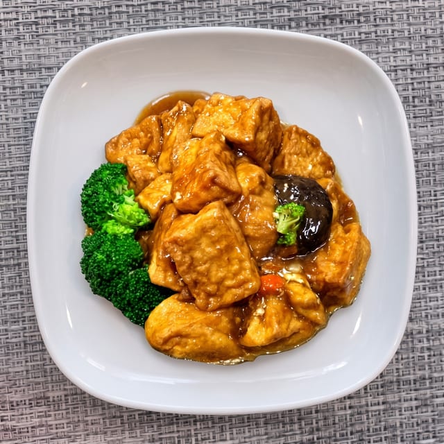 Braised Bean Curd / 紅燒豆腐.