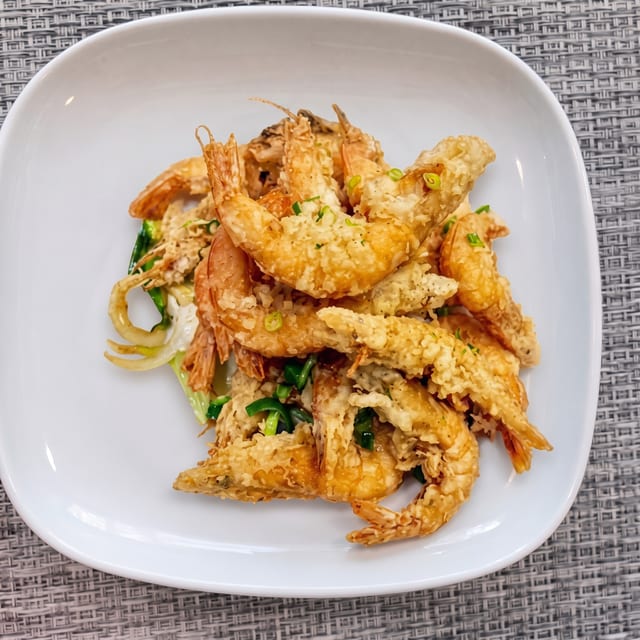 Shrimp with Spicy Salt / 椒鹽蝦.