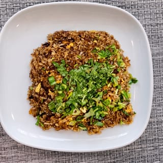 Pan Fried Sticky Rice with Preserved Meat / 生炒臘味糯米飯