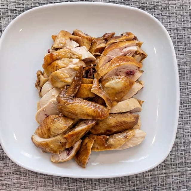 Soy Sauce Chicken / 油雞 (例牌).